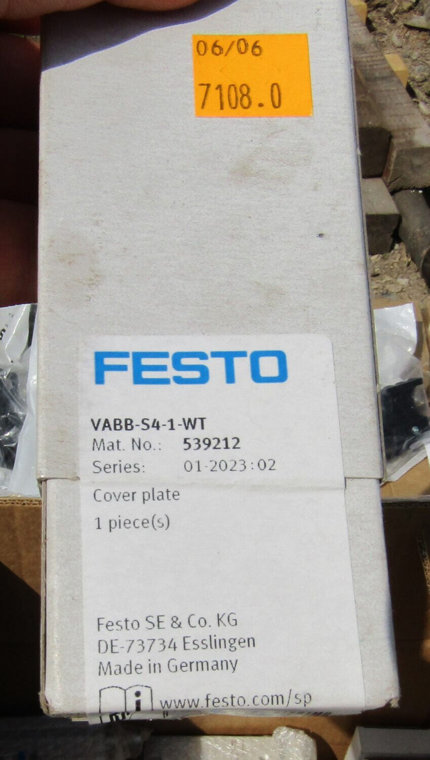 Festo VABB-S4-1-WT Pneumatic Valve Cover Plate 539212