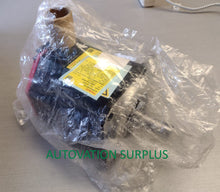 Load image into Gallery viewer, Fanuc A06B-0235-B205 AC Servo Motor IS8/4000 8 kW
