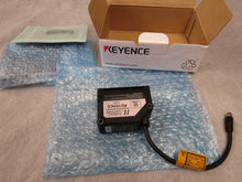 Load image into Gallery viewer, Keyence IL-600 laser distance sensor
