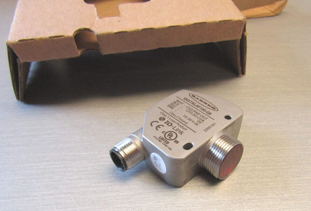 Banner Q4XTKLAF100-Q8 Photoelectric Sensor 97071