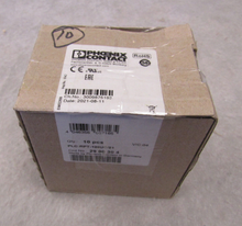 Load image into Gallery viewer, Box of 10 Phoenix Contact PLC-RPT-120UC/21 120V Relays 2900304
