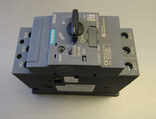 Load image into Gallery viewer, Siemens 3RV2031-4UA10 Circuit Breaker 32-40A Motor Overload
