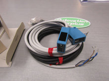 Load image into Gallery viewer, Honeywell Yamatake FE7A-TA6V Photoelectric Sensor
