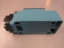 Load image into Gallery viewer, Honeywell GLAA20A2A Roller Lever Limit Switch
