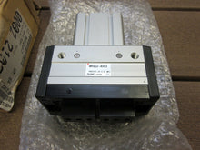 Load image into Gallery viewer, SMC MHQG2-40C3 parallel pneumatic air gripper cylinder
