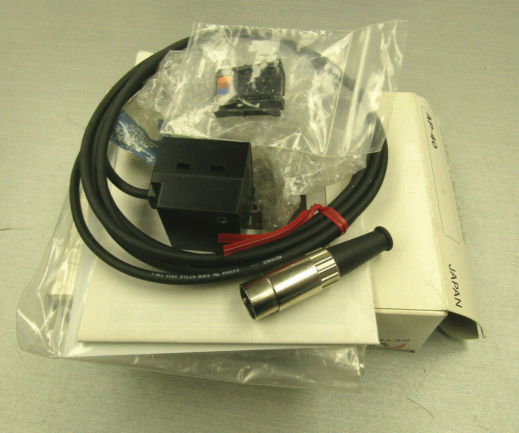 Keyence AP-40 Pressure Sensor, 12-24VDC, 2 Color LED Display