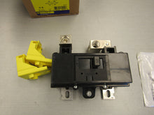 Load image into Gallery viewer, Square D QOM2125MVH Circuit Breaker 125 A 2P
