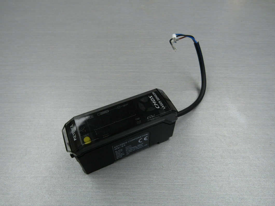 Keyence CMOS laser sensor amplifier GV-21