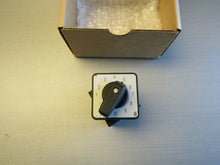 Load image into Gallery viewer, Eaton Moeller T0-5-15251/E 10 Pos Selector Switch Step 20A
