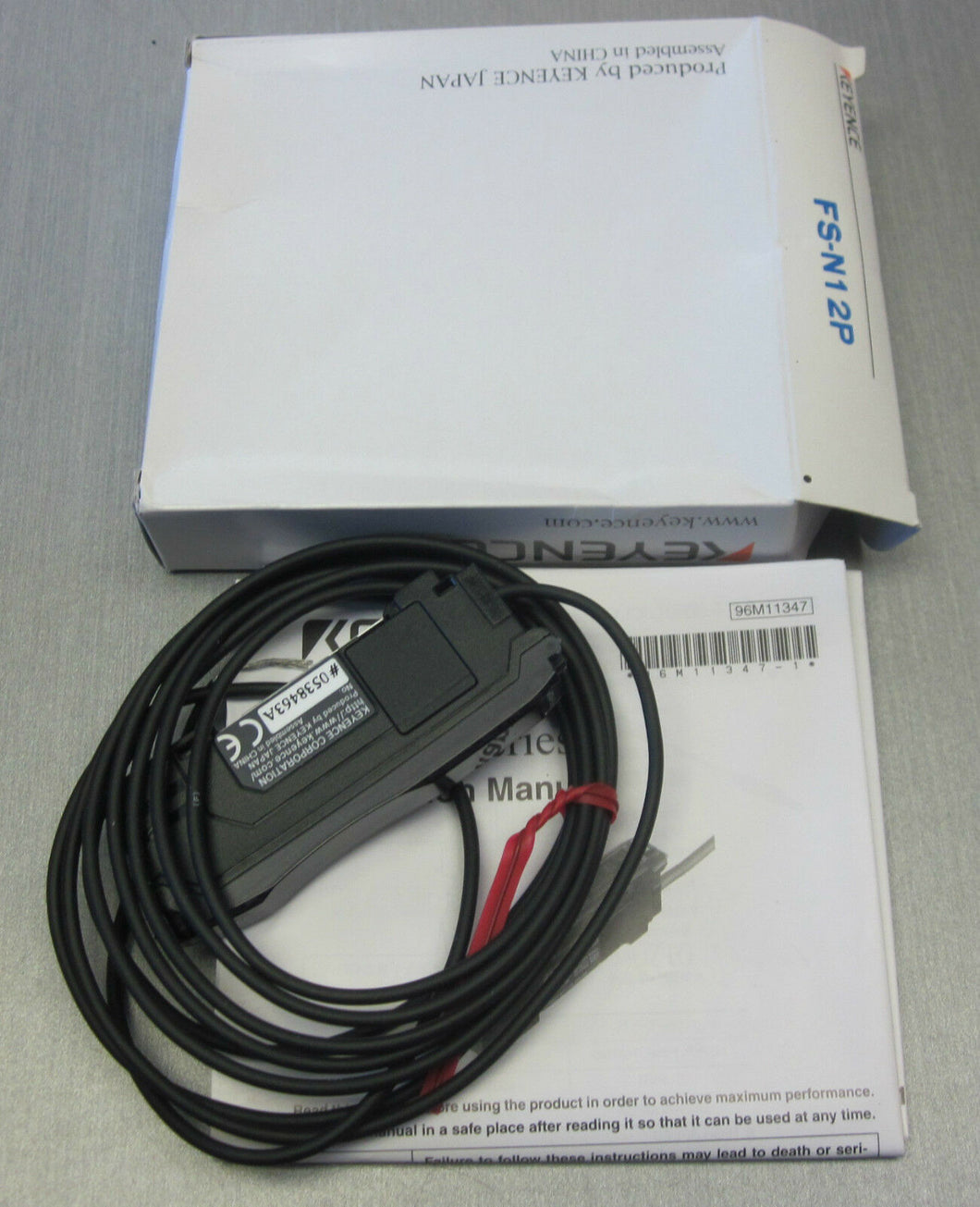 Keyence FS-N12P amplifier fiber optic sensor