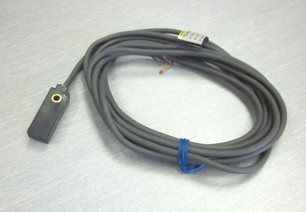 Omron TL-W3MC1 Flat Inductive Proximity Sensor