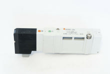 Load image into Gallery viewer, SMC SV2200-5FU SV2000 SERIES, 2 POSITION, DOUBLE SOLENOID, 24 VDC, Lot of 4
