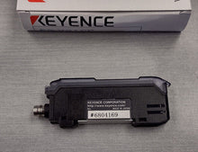 Load image into Gallery viewer, Keyence FS-V31CP Fiberoptic Sensor Amplifier
