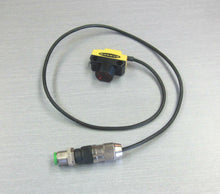 Load image into Gallery viewer, Banner Engineering QS186E WORLD-BEAM Photoelectric Sensor
