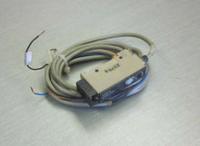 Load image into Gallery viewer, OMRON E3XR-CE4 Fiber Optic Amplifier Sensor
