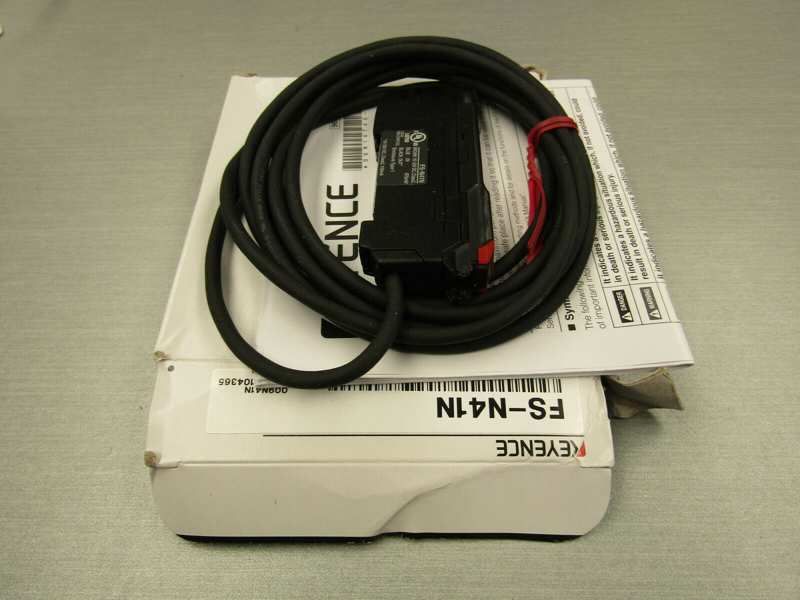 Keyence FS-N41N Fiberoptic Sensor Amplifier NPN