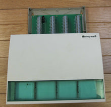 Load image into Gallery viewer, Honeywell XL500 controller rack backpanel XF526
