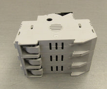 Load image into Gallery viewer, Siemens 3NW7 5330HG 30A Class CC Fuse Holder 3P
