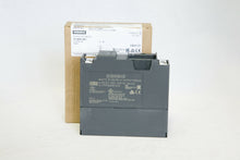 Load image into Gallery viewer, Siemens 6ES7 322-1HF10-0AA0 Simatic S7-300 Relay Output Module
