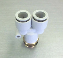 Load image into Gallery viewer, SMC KQ2U12-U04 branch Y 12mm tube 1/2&quot; uni thread pneumatic fitting *LOT OF 6*
