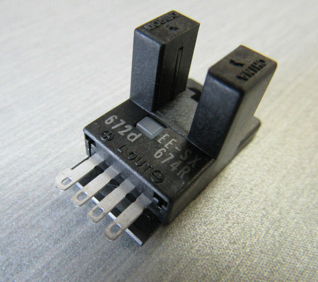 Omron EE-SX674R Slot Sensor