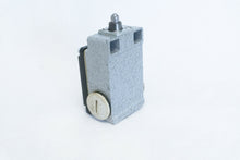 Load image into Gallery viewer, Steute EM45 10/1S Limit Switch 45.1.01.002
