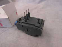 Load image into Gallery viewer, ABB 1SAZ211201r1035 TA25DU-5.0 Thermal Overload Relay
