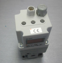 Load image into Gallery viewer, SMC ITV2030-312L5-Q Electro pneumatic pressure regulator
