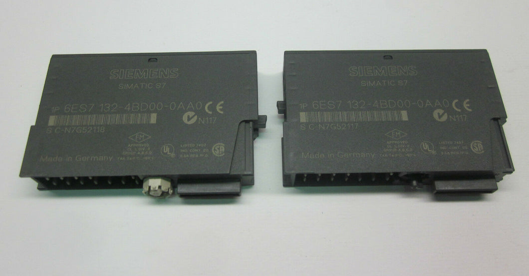 Siemens 6ES7-132-4BD00-0AA0 Output Module *LOT OF 2*