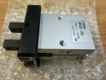 Load image into Gallery viewer, SMC MHQG2-20D parallel pneumatic air gripper cylinder
