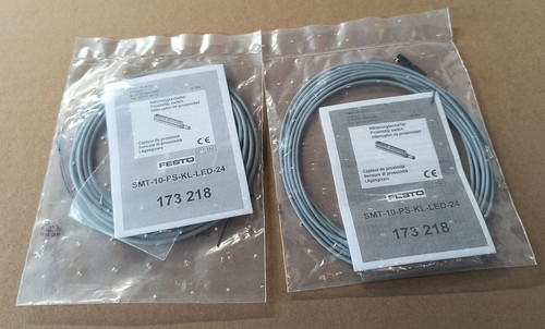 Lot of 2 Festo SMT-10-PS-KL-LED-24 173218 Proximity Sensor Switch
