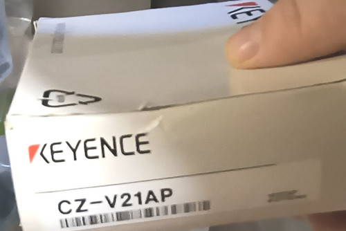 Keyence CZ-V21AP Photoelectric Sensor Amplifier PNP
