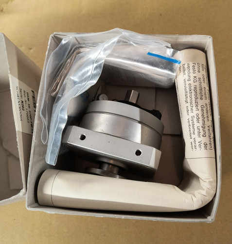 Festo DSM-16-270P-FW-CL Pneumatic Rotating Cylinder