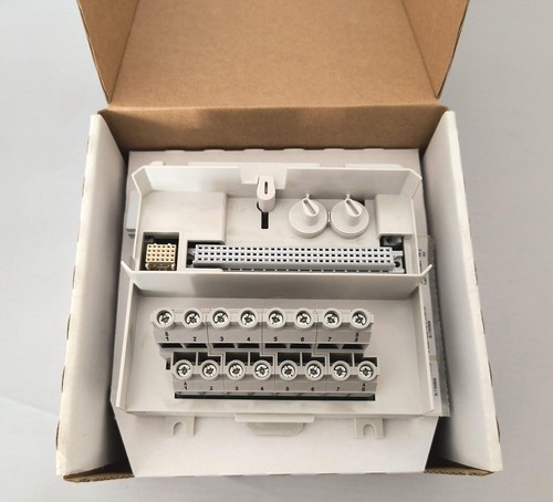 ABB 3BSE013235R1 Terminal Block Unit  TU831V1