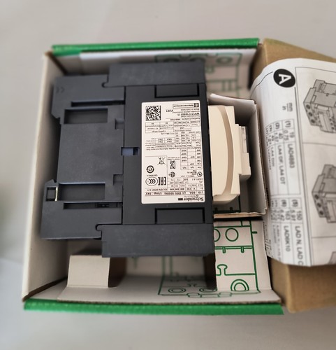 Schneider LC1D40AF7 3 Pole Motor Contactor 440V 40A 110VAC Coil