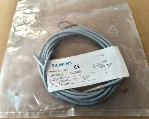 Siemens 3RG4600-1AB00 Inductive Proximity Sensor PNP