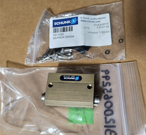 Schunk DKG 44 RR Pneumatic Gripper 340027
